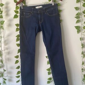 Dark Blue Hollister jeans for women in size W26L29